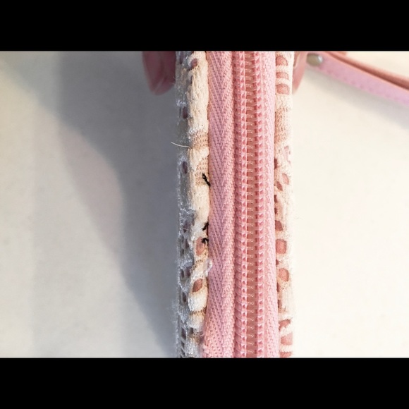 3/$12 Darling pink with white lace wristlet wallet - Picture 2 of 3